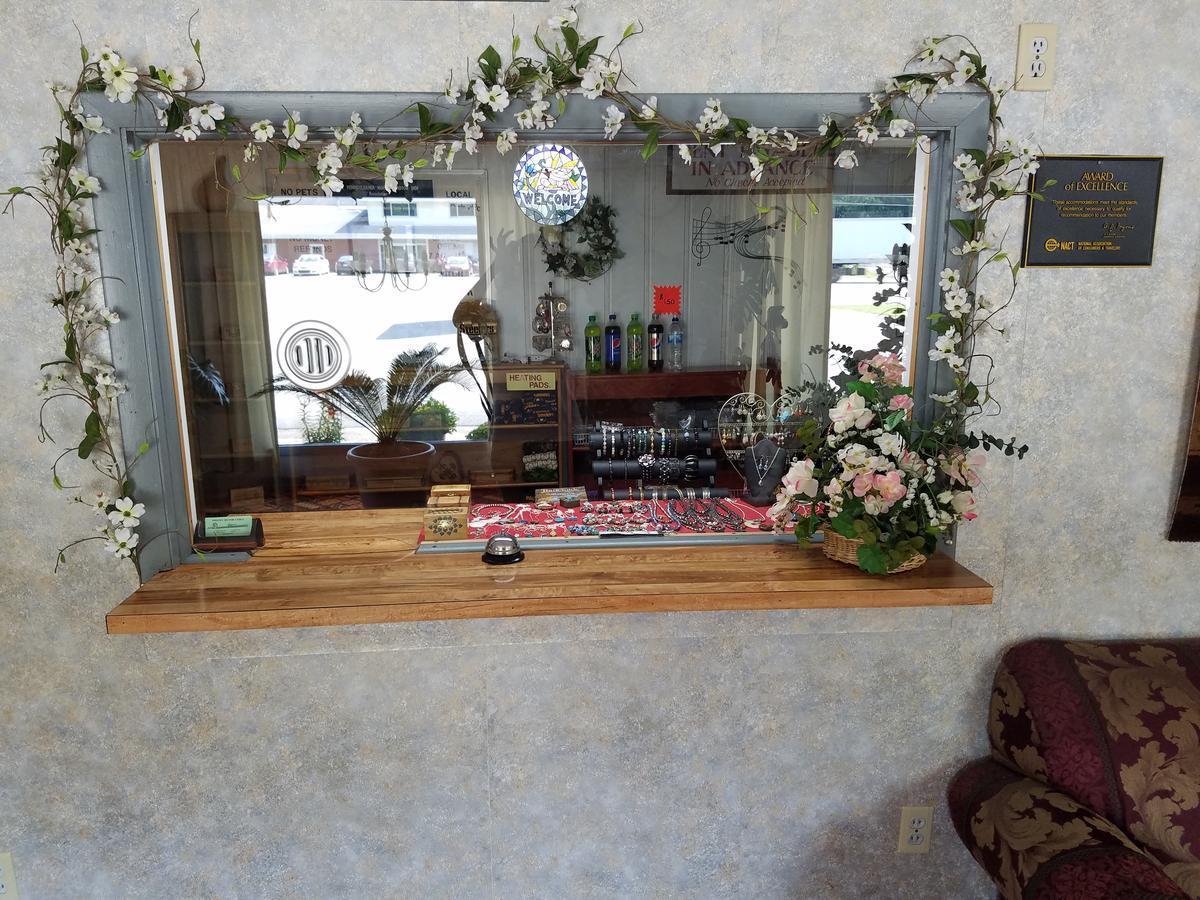 Connellsville Melody Motor Lodge מראה חיצוני תמונה