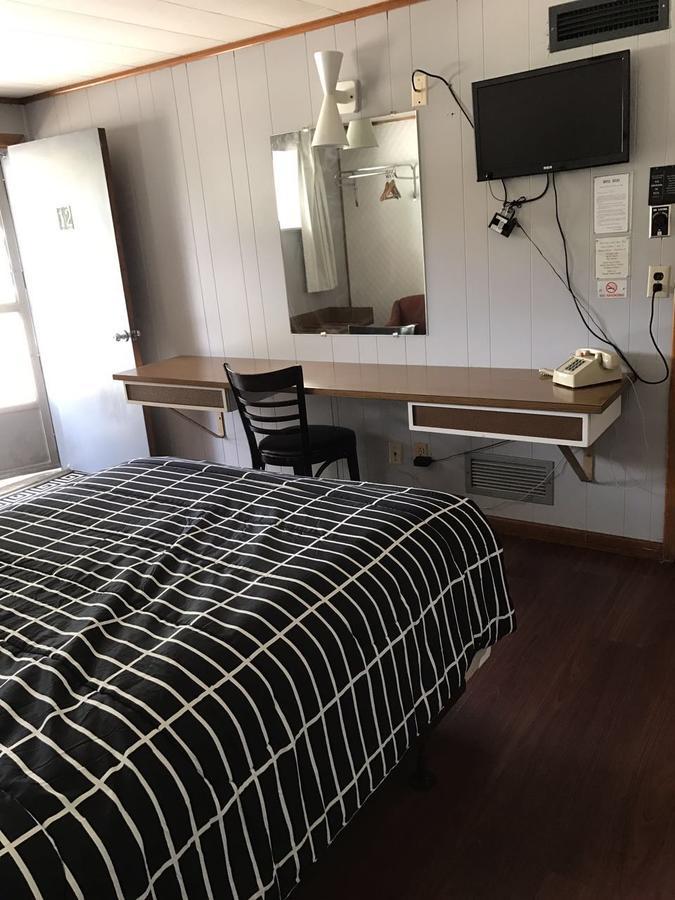 Connellsville Melody Motor Lodge מראה חיצוני תמונה