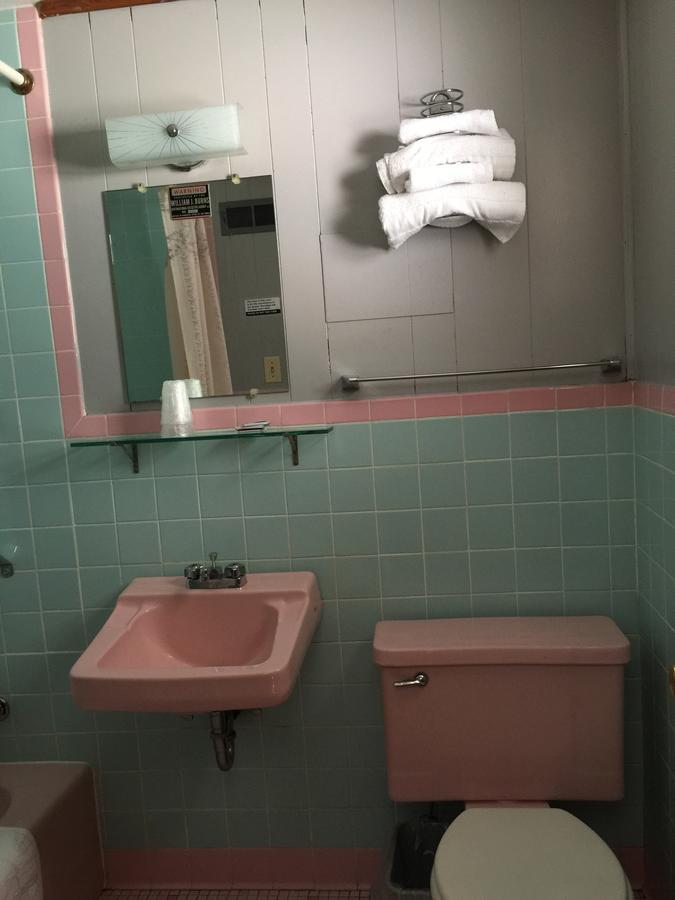 Connellsville Melody Motor Lodge מראה חיצוני תמונה
